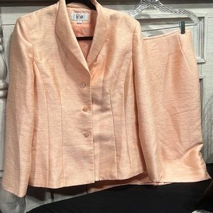 Le Suit Skirt Suit - Size 12